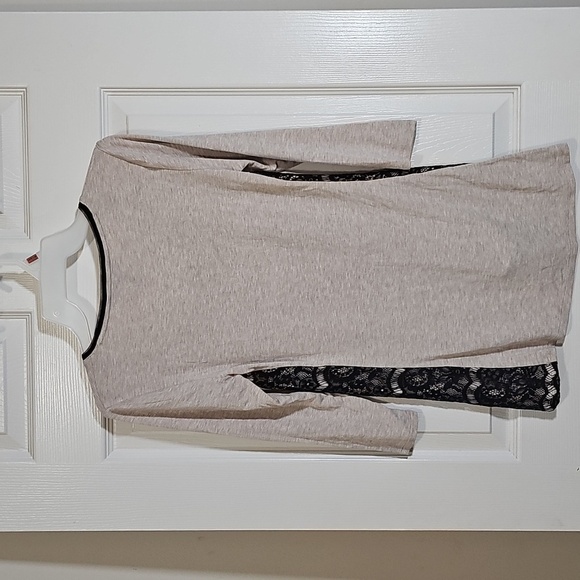 WHBM‎ Oatmeal/Black Lace Mesh Round Neck Top Tunic Pullover Blouse Size XXS - Picture 2 of 8